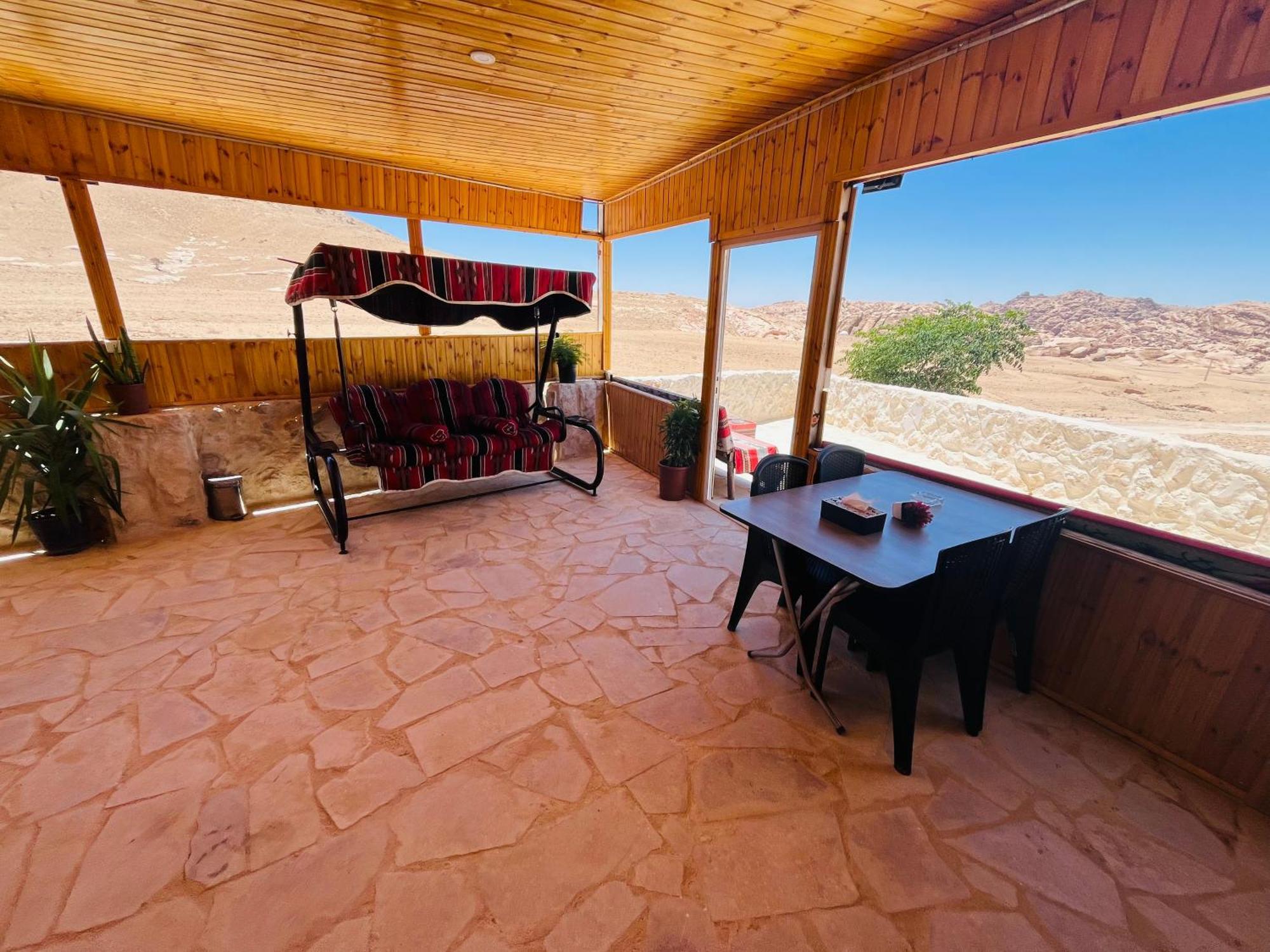 Petra Royal Ranch Bed & Breakfast Wadi Musa Luaran gambar